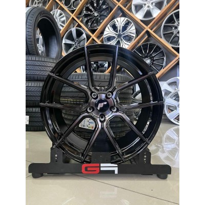 Диски 19 5.120 Japan Racing JR30 BMW 3-er F30 5-er F10 та інші! Диски 19 5.120 Japan Racing JR30 BMW 3-er F30 5-er F10 та інші!