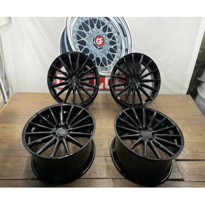 Різноширокі диски 22 5.130 Vossen VFS-2 для Porsche Taycan, Cayenne!