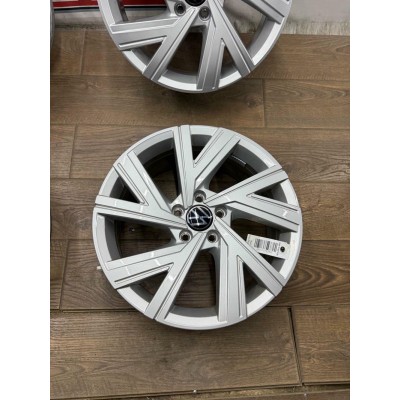 Оригінальні диски 18 5.112 Volkswagen Bergamo для Golf! G-Felgen
