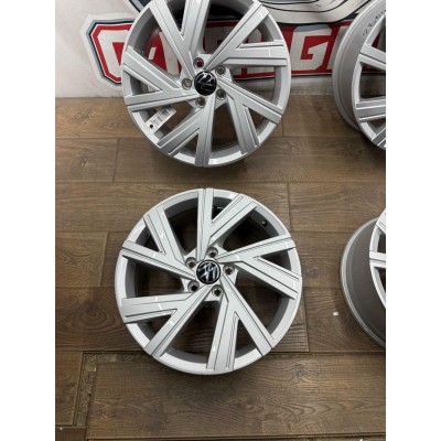 Оригінальні диски 18 5.112 Volkswagen Bergamo для Golf! G-Felgen