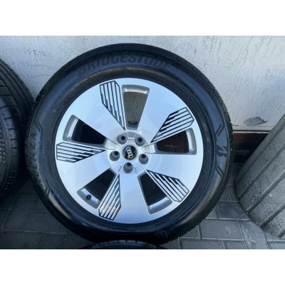 Оригінальні диски 19 5.112 Audi E-Tron!Шини Bridgestone 255/55r19!