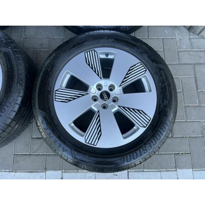 Оригінальні диски 19 5.112 Audi E-Tron!Шини Bridgestone 255/55r19!